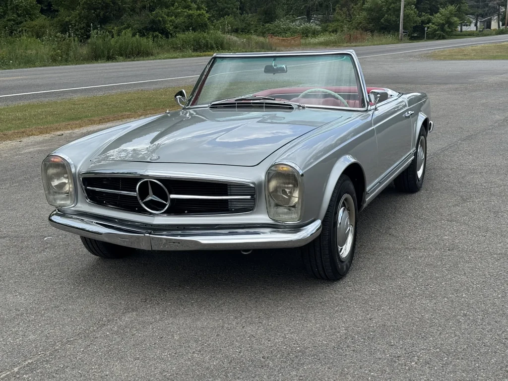 1967 Mercedes-Benz 250SL 4-Speed